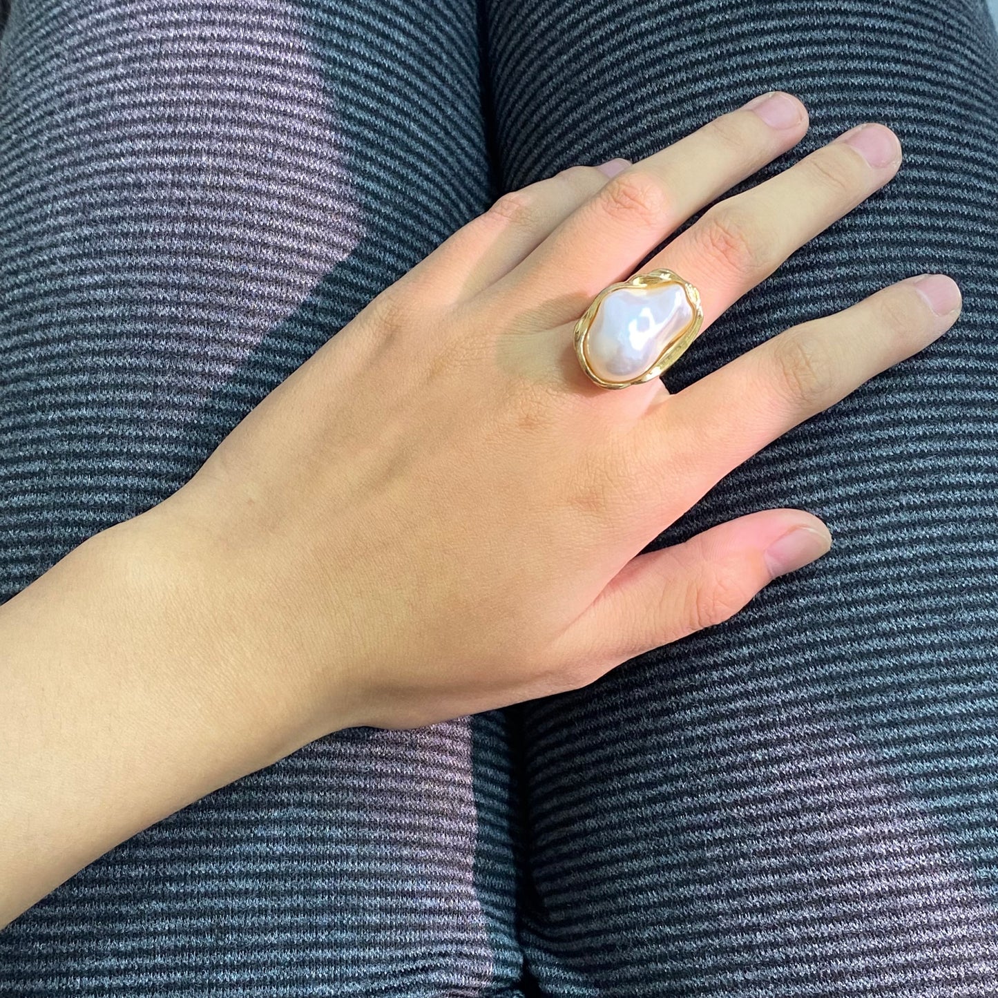 Gold Ring (B)