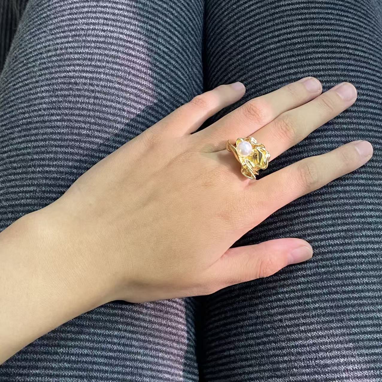 Gold Ring (A)