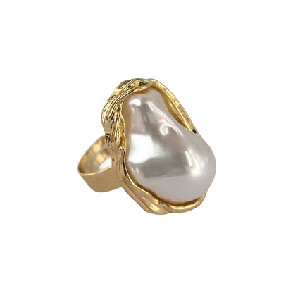 Gold Ring (B)