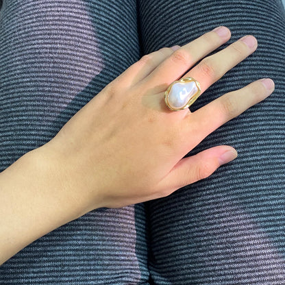 Gold Ring (B)