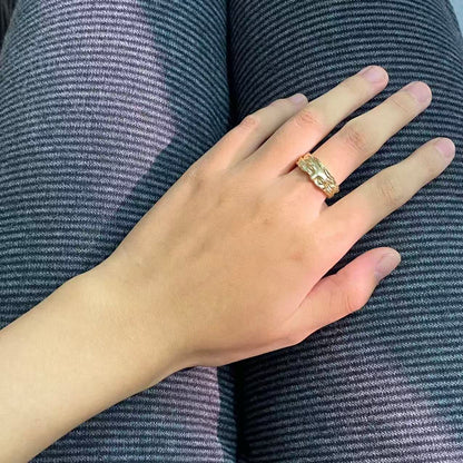 Venus Half - Face Ring - Vintage Art