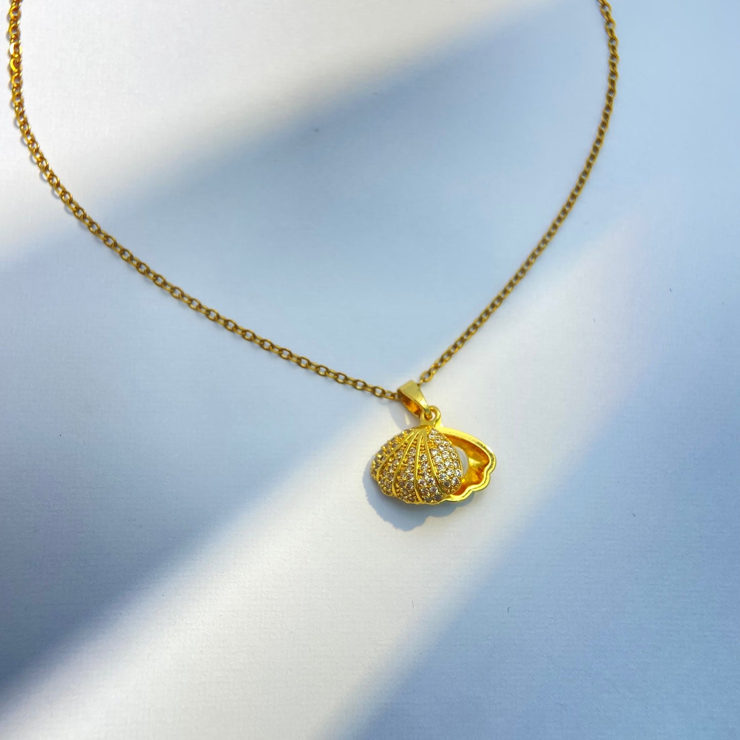 Gold Shell Pearl Necklace