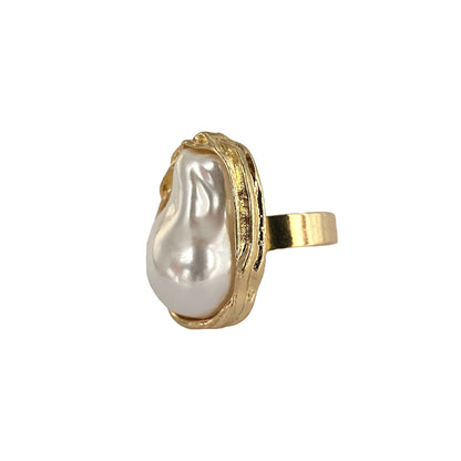 Gold Ring (B)