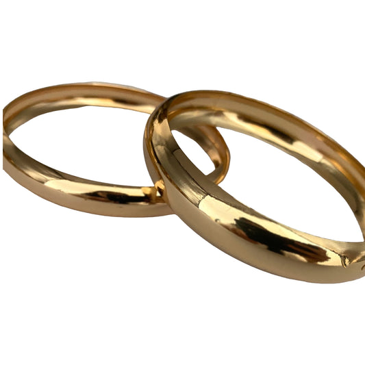 One Gold Bangle (B-Width13mm)